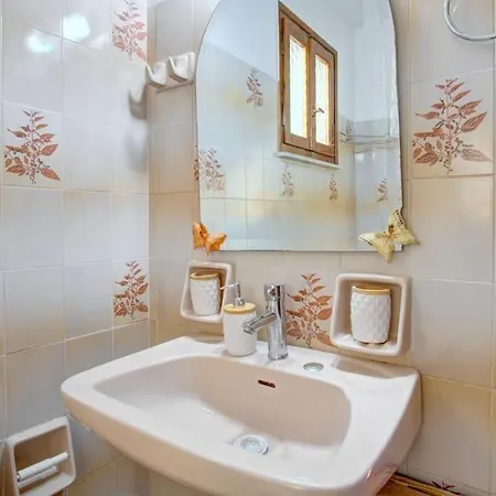 Apartment Maielia Acharavi *