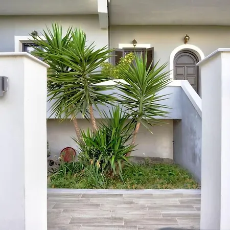 Maielia Acharavi Apartament *