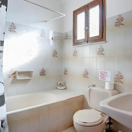 Maielia Acharavi Апартаменты *