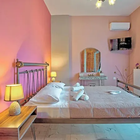 Maielia Acharavi Appartement