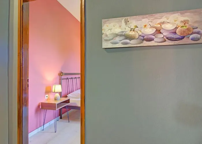 Maielia Acharavi Apartament *