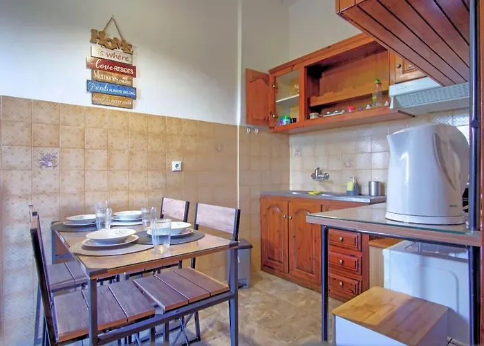 Maielia Acharavi Apartament